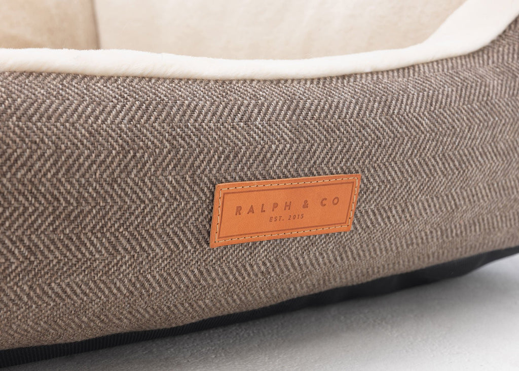 The Lincoln Luxury Tweed Dog Bed